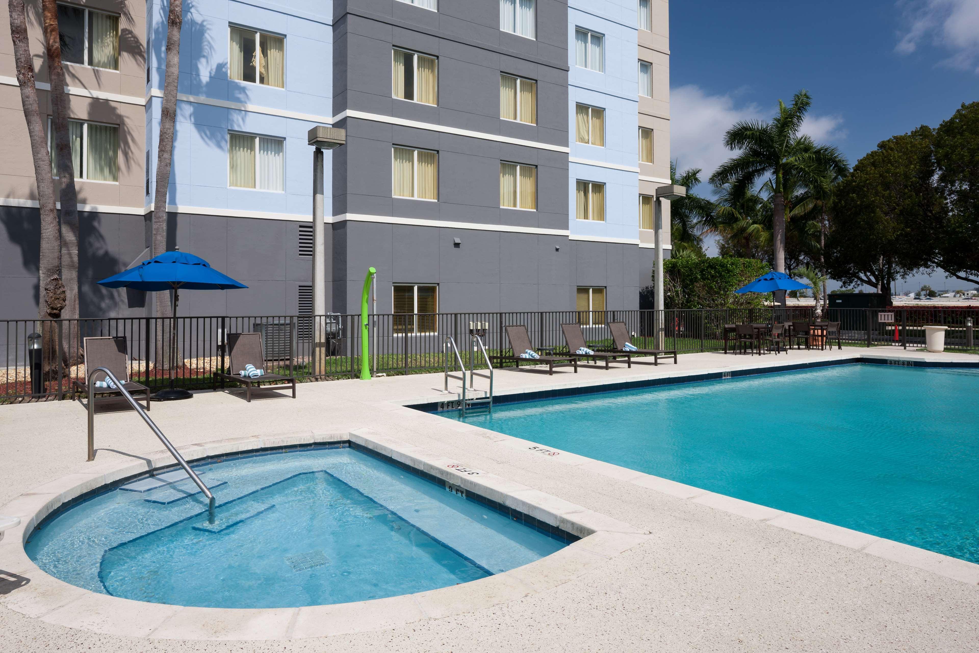 Homewood Suites Miami Airport/Blue Lagoon Miami Springs Eksteriør bilde