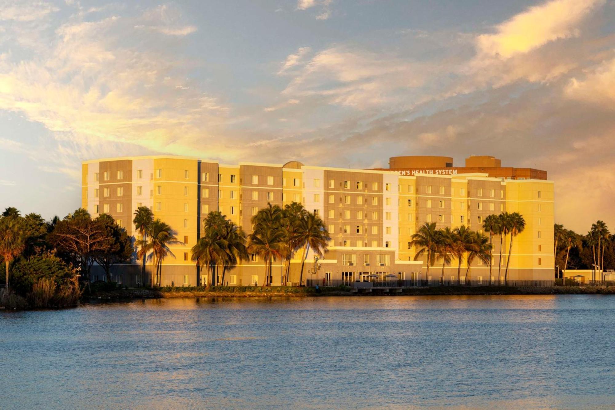 Homewood Suites Miami Airport/Blue Lagoon Miami Springs Eksteriør bilde