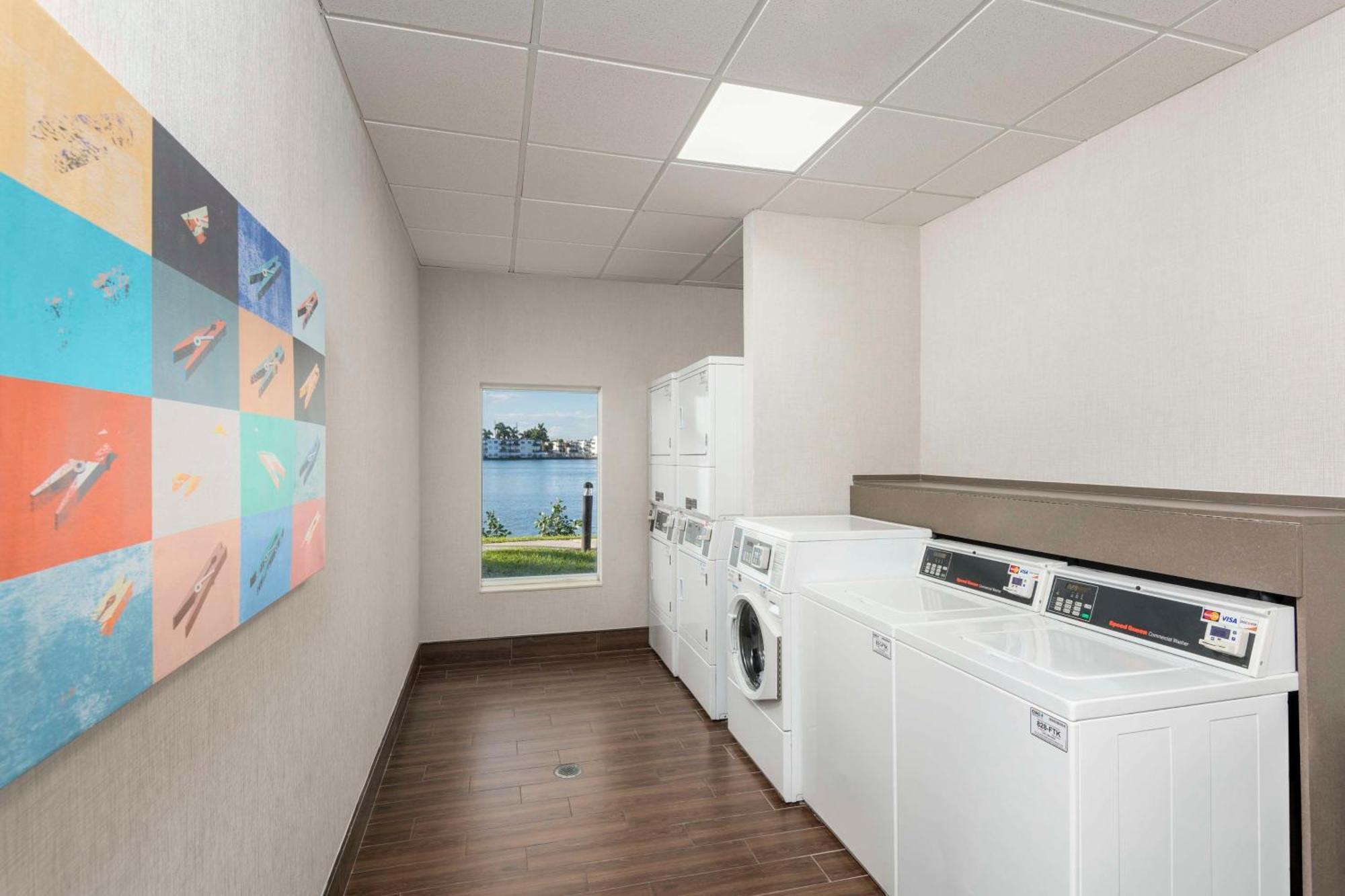Homewood Suites Miami Airport/Blue Lagoon Miami Springs Eksteriør bilde