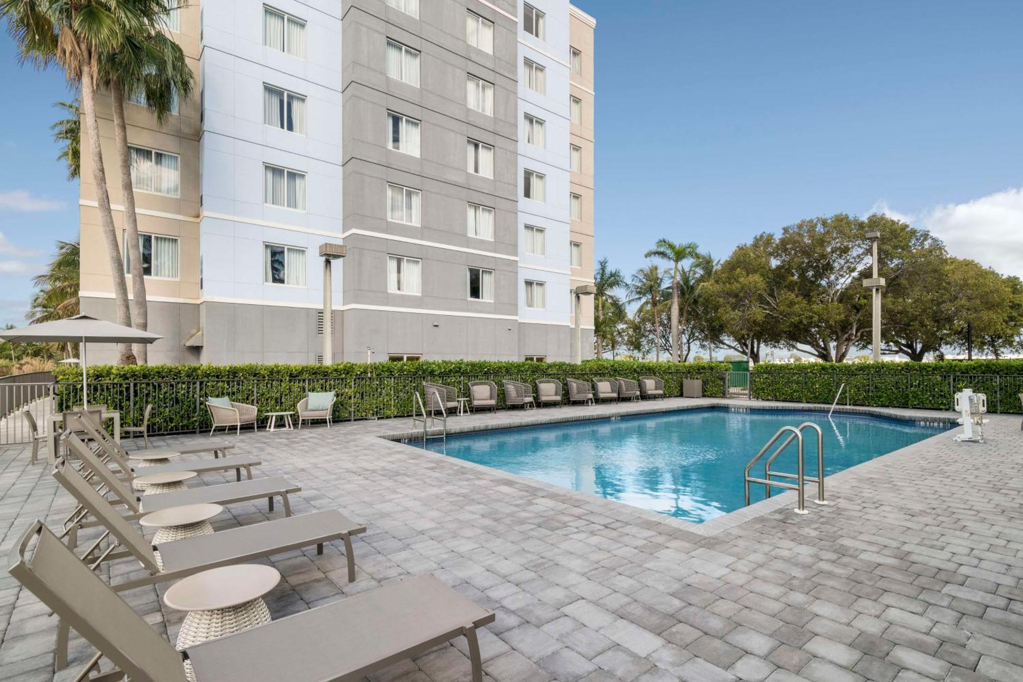 Homewood Suites Miami Airport/Blue Lagoon Miami Springs Eksteriør bilde